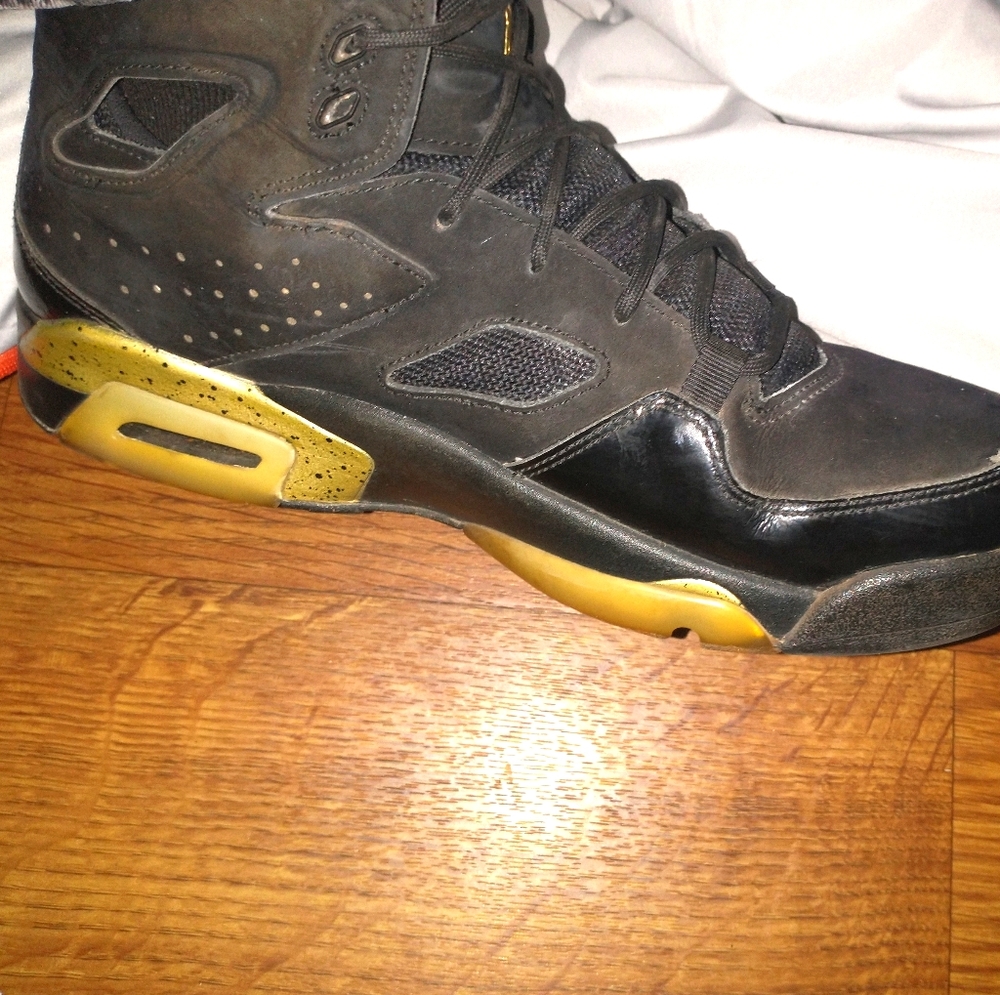 Jordan black and gold